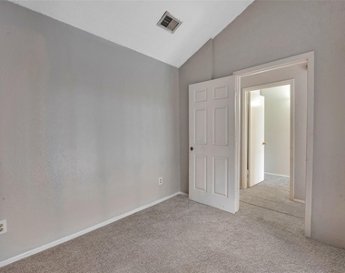 6345 Cattails Lane - Photo Thumbnail 21