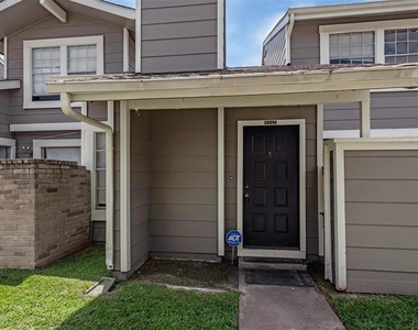 6345 Cattails Lane - Photo Thumbnail 2