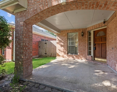 10415 Courtley Street - Photo Thumbnail 5