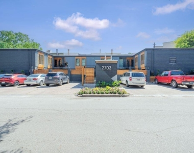 2703 Mason Street - Photo Thumbnail 6