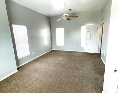 4122 Drake Street - Photo Thumbnail 13