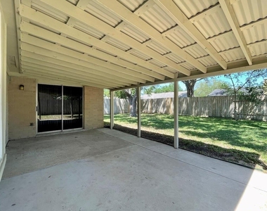 22526 Carter Moir Lane - Photo Thumbnail 13