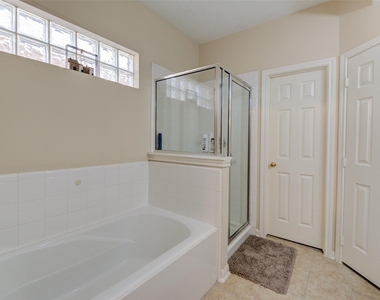2802 Crescent Star Road - Photo Thumbnail 14