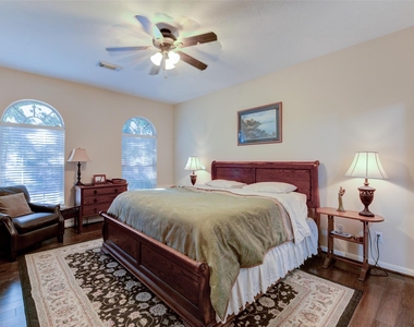2802 Crescent Star Road - Photo Thumbnail 12