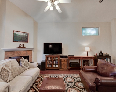 2802 Crescent Star Road - Photo Thumbnail 5