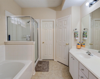 2802 Crescent Star Road - Photo Thumbnail 13