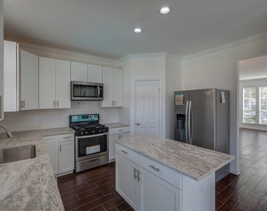 19806 Big Canyon Dr - Photo Thumbnail 13
