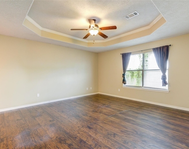 9550 Thousand Oaks Loop - Photo Thumbnail 19