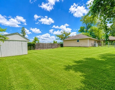 9550 Thousand Oaks Loop - Photo Thumbnail 31