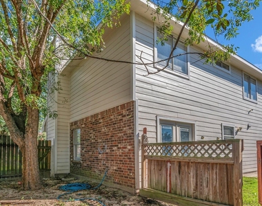 22919 Prairie Bird Lane - Photo Thumbnail 32