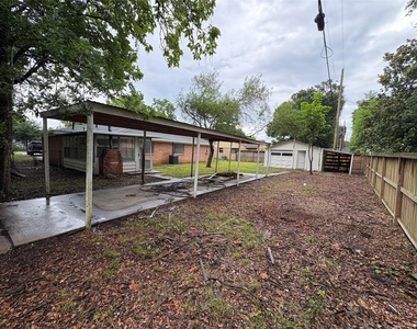 223 Belmont Street - Photo Thumbnail 11