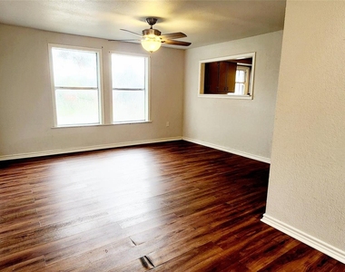 136 W Marion Street - Photo Thumbnail 1