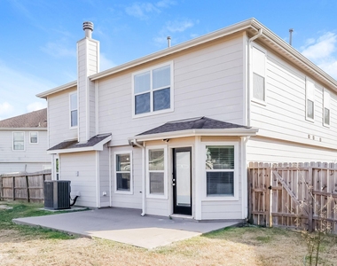 3330 Legends Mill Drive - Photo Thumbnail 16