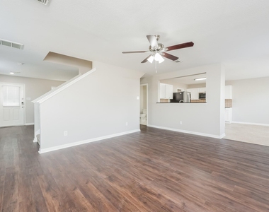 3330 Legends Mill Drive - Photo Thumbnail 9