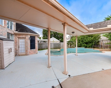 2719 Mossy Log Court - Photo Thumbnail 45