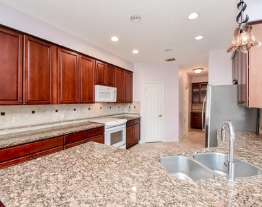 2719 Mossy Log Court - Photo Thumbnail 20