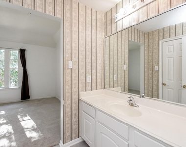 2719 Mossy Log Court - Photo Thumbnail 41