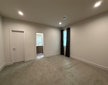 6820 Rocinante Lane - Photo Thumbnail 17