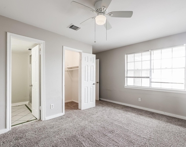 4610 Anice Street - Photo Thumbnail 8