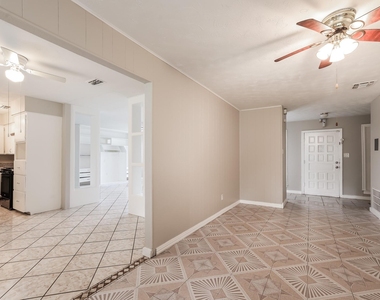 4610 Anice Street - Photo Thumbnail 3