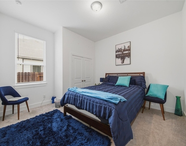 4512 Bartagrass Drive - Photo Thumbnail 13