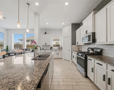 4512 Bartagrass Drive - Photo Thumbnail 2