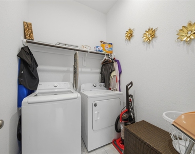4512 Bartagrass Drive - Photo Thumbnail 21