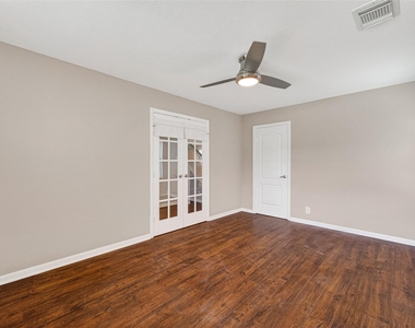 3934 Brook Garden Lane - Photo Thumbnail 2