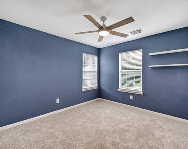3934 Brook Garden Lane - Photo Thumbnail 27