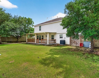 3934 Brook Garden Lane - Photo Thumbnail 32