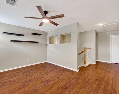 3934 Brook Garden Lane - Photo Thumbnail 17