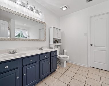 3934 Brook Garden Lane - Photo Thumbnail 21