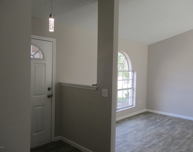 474 Tuloma Avenue Sw - Photo Thumbnail 2