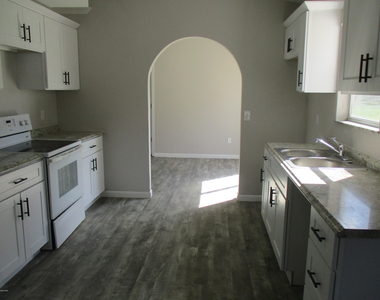 474 Tuloma Avenue Sw - Photo Thumbnail 3