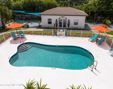 1029 Park Drive - Photo Thumbnail 7