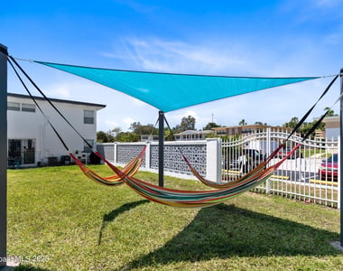 1029 Park Drive - Photo Thumbnail 11