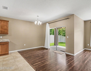 2650 Falcon Lane - Photo Thumbnail 2