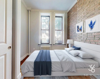 212 East 25th Street - Photo Thumbnail 1