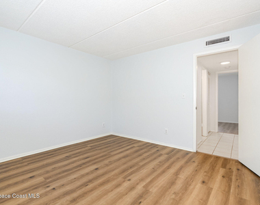 204 W Seminole Avenue - Photo Thumbnail 10