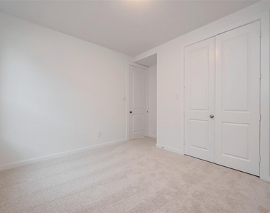 11430 Gossamer Wing Lane - Photo Thumbnail 19