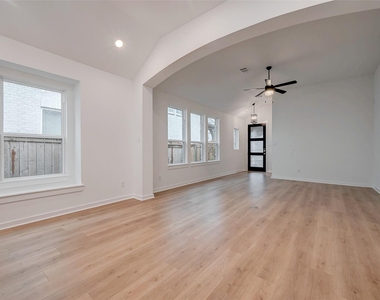 11430 Gossamer Wing Lane - Photo Thumbnail 6