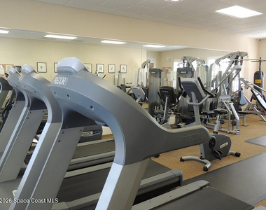 1610 Lago Mar Drive - Photo Thumbnail 21