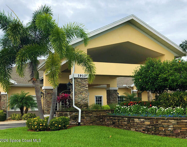 1610 Lago Mar Drive - Photo Thumbnail 7