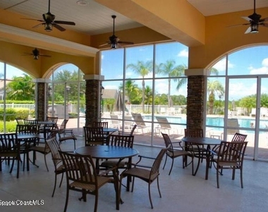 1610 Lago Mar Drive - Photo Thumbnail 10