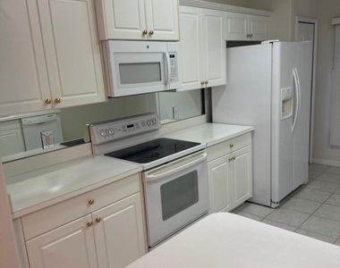 1610 Lago Mar Drive - Photo Thumbnail 25