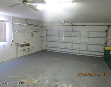 1610 Lago Mar Drive - Photo Thumbnail 4