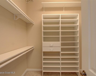 8810 Napolo Drive - Photo Thumbnail 25