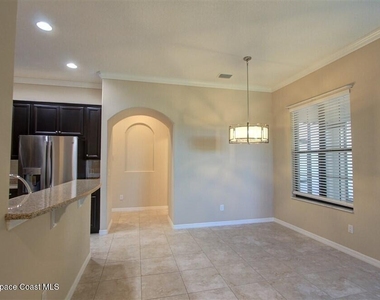 8810 Napolo Drive - Photo Thumbnail 8