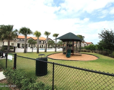 8810 Napolo Drive - Photo Thumbnail 16