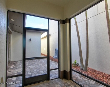 8810 Napolo Drive - Photo Thumbnail 10